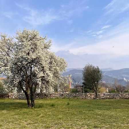 Colle Ameno Room And Breakfast Rovereto  Exterior foto