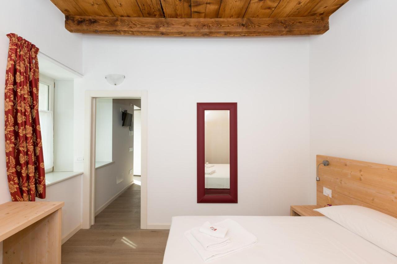 Colle Ameno Room And Breakfast Rovereto  Exterior foto