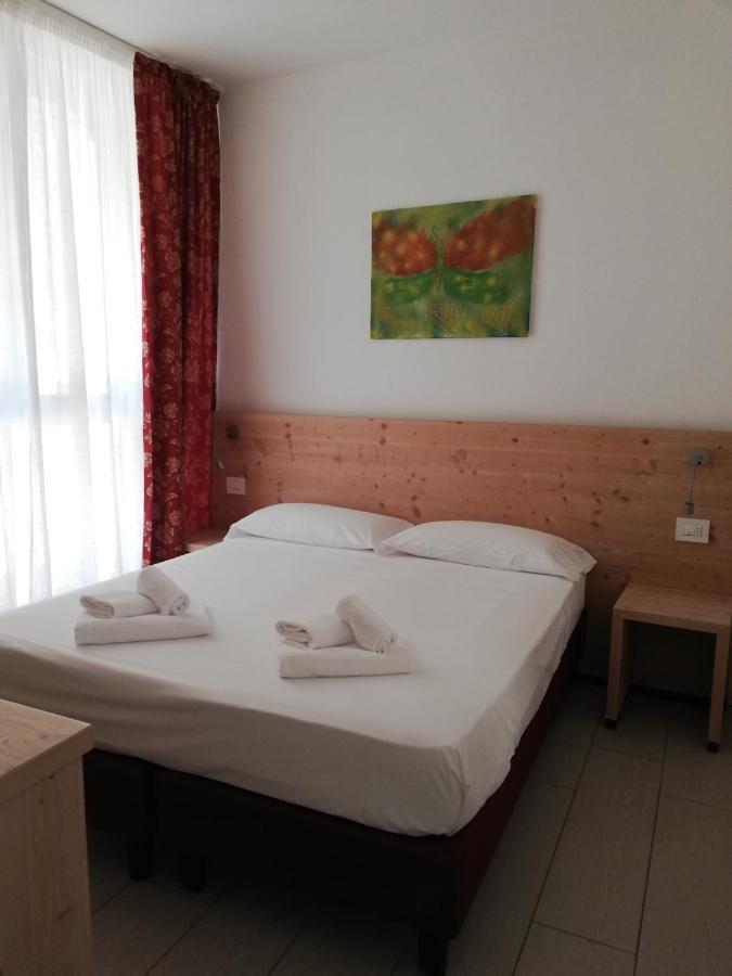 Colle Ameno Room And Breakfast Rovereto  Exterior foto