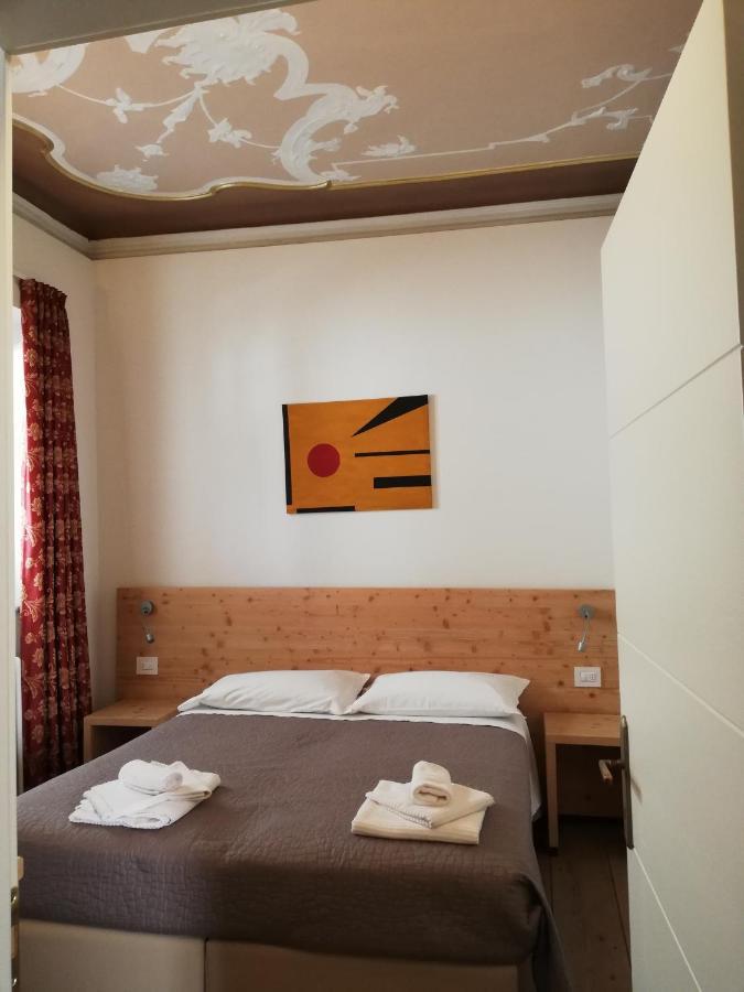 Colle Ameno Room And Breakfast Rovereto  Exterior foto