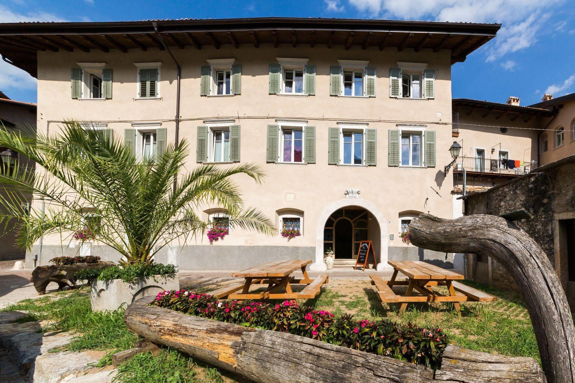 Colle Ameno Room And Breakfast Rovereto  Exterior foto