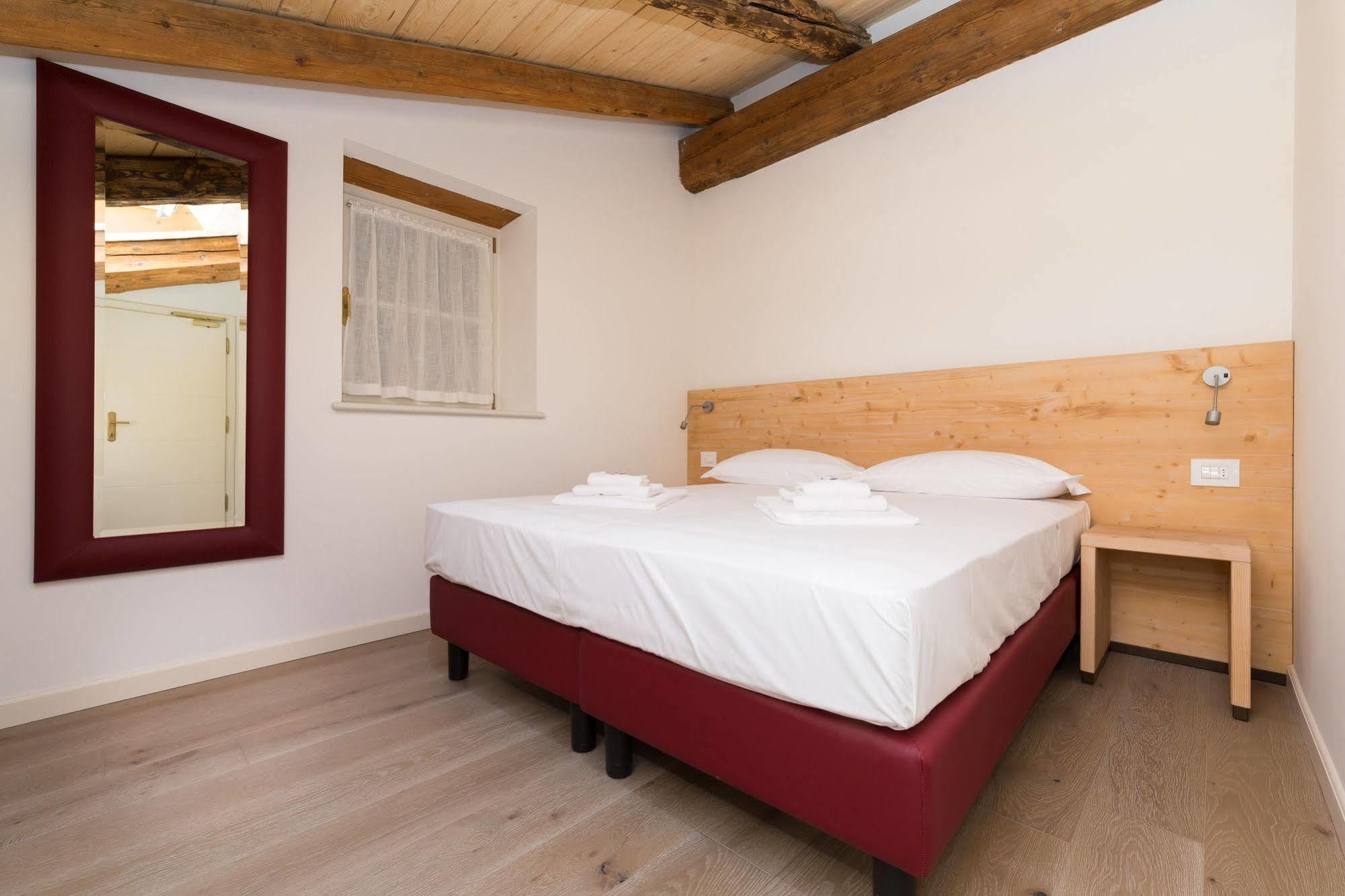 Colle Ameno Room And Breakfast Rovereto  Exterior foto